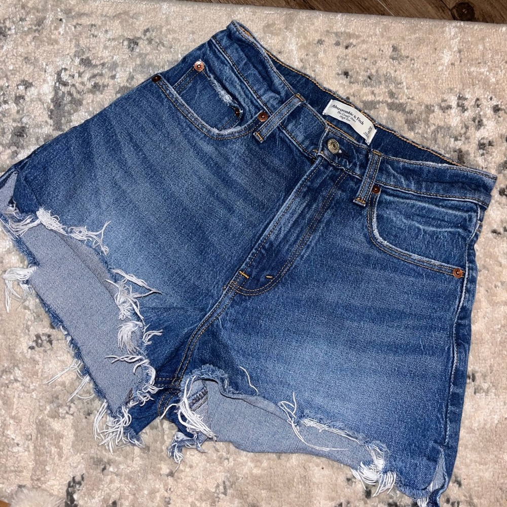 Abercrombie The Cut off short